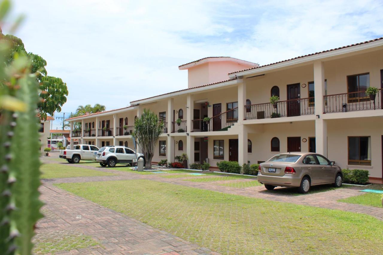 Hotel Las Palomas Tepic Exterior foto